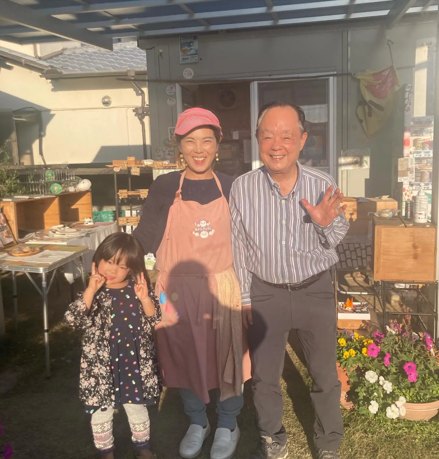 あっ！明日は木曜日！私パン屋だった！
