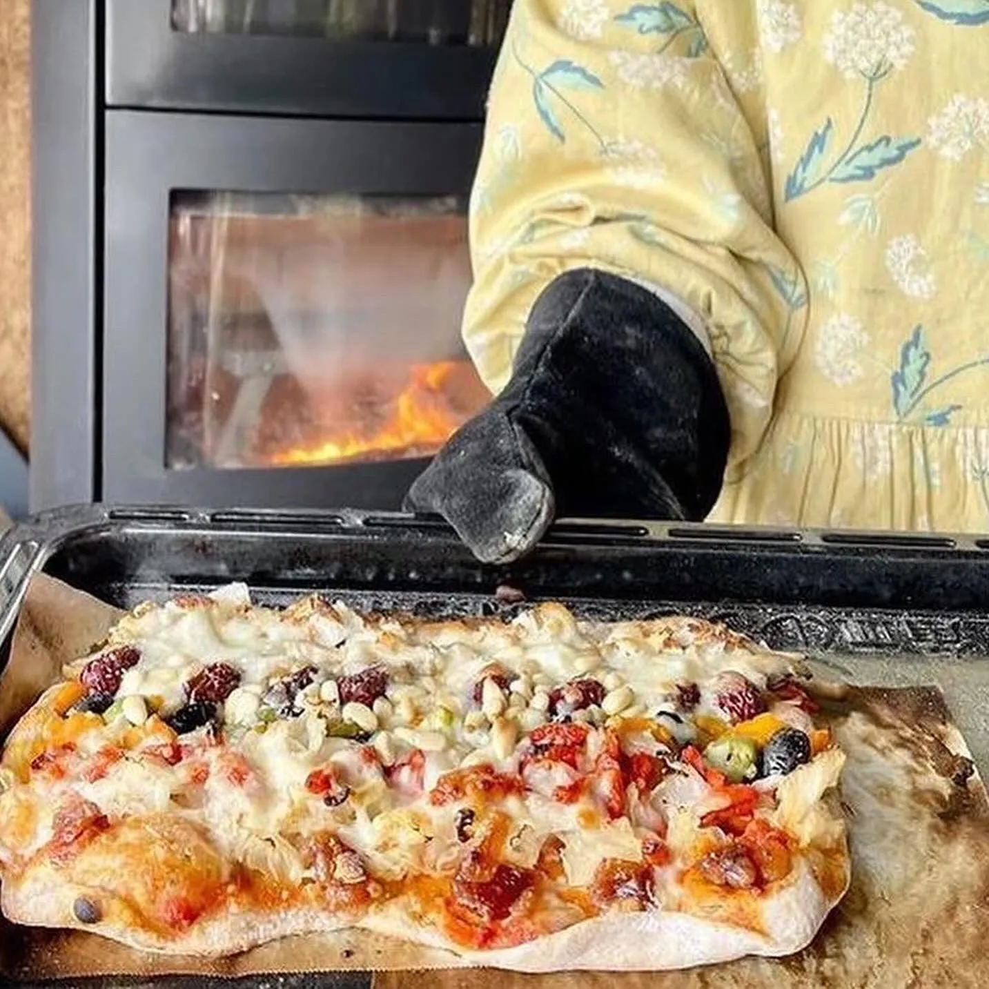 薪ストーブで薬膳ピザ🍕
